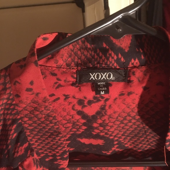 Red and black snake print blouse with sequins detail - Picture 4 of 4